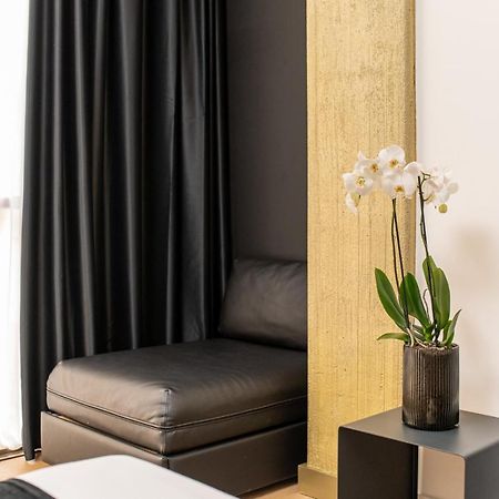 Plebiscito Boutique Rooms Naples Exterior photo