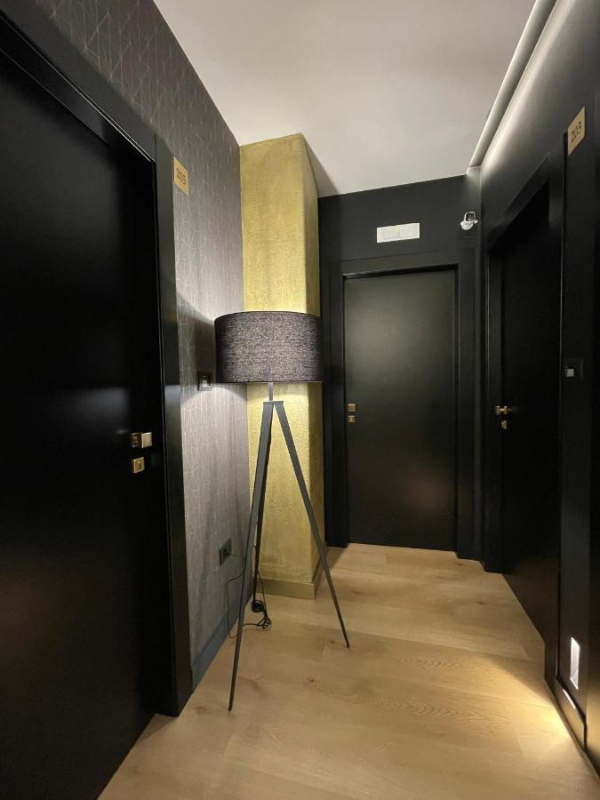 Plebiscito Boutique Rooms Naples Exterior photo