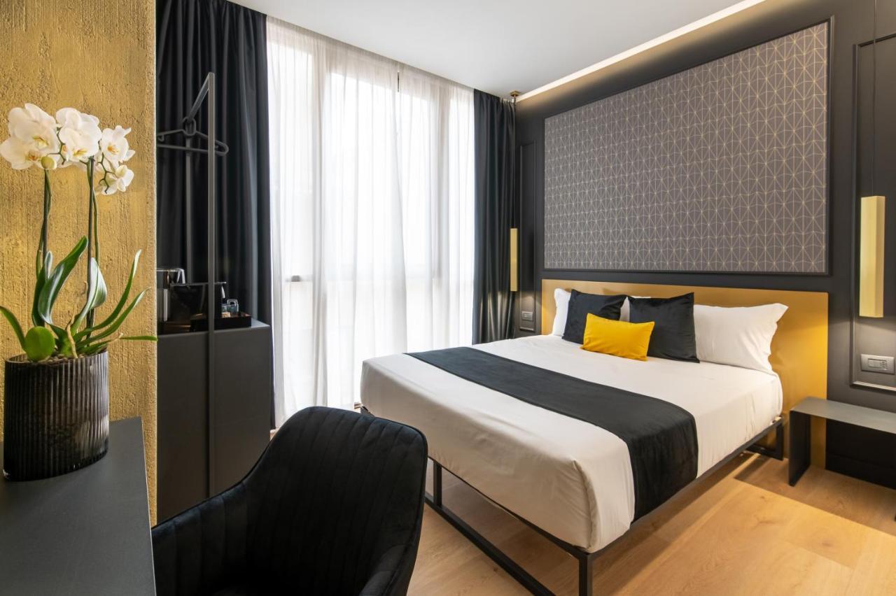 Plebiscito Boutique Rooms Naples Exterior photo