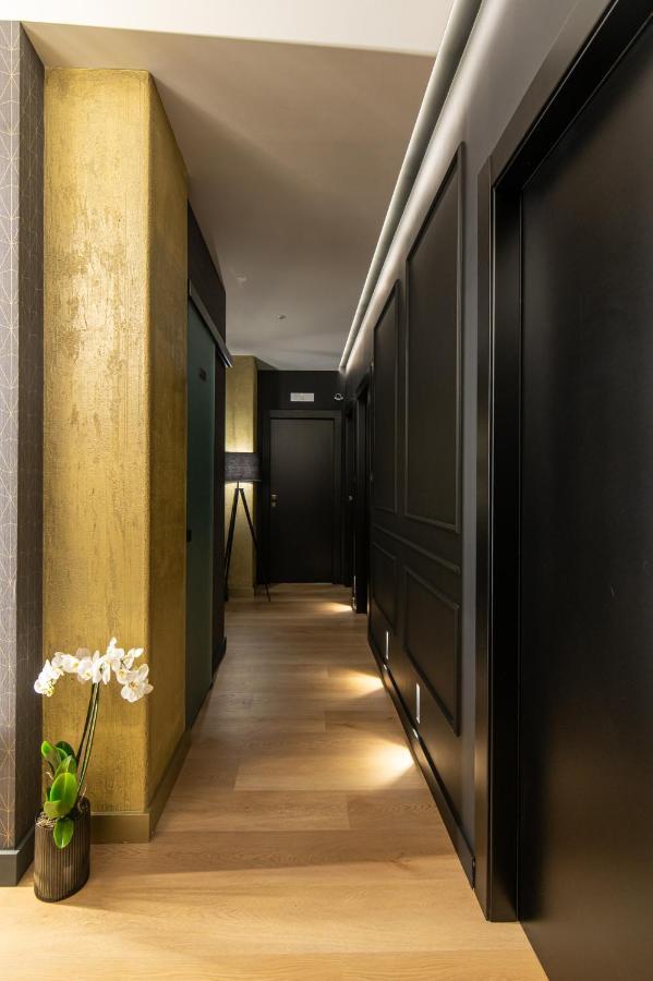 Plebiscito Boutique Rooms Naples Exterior photo